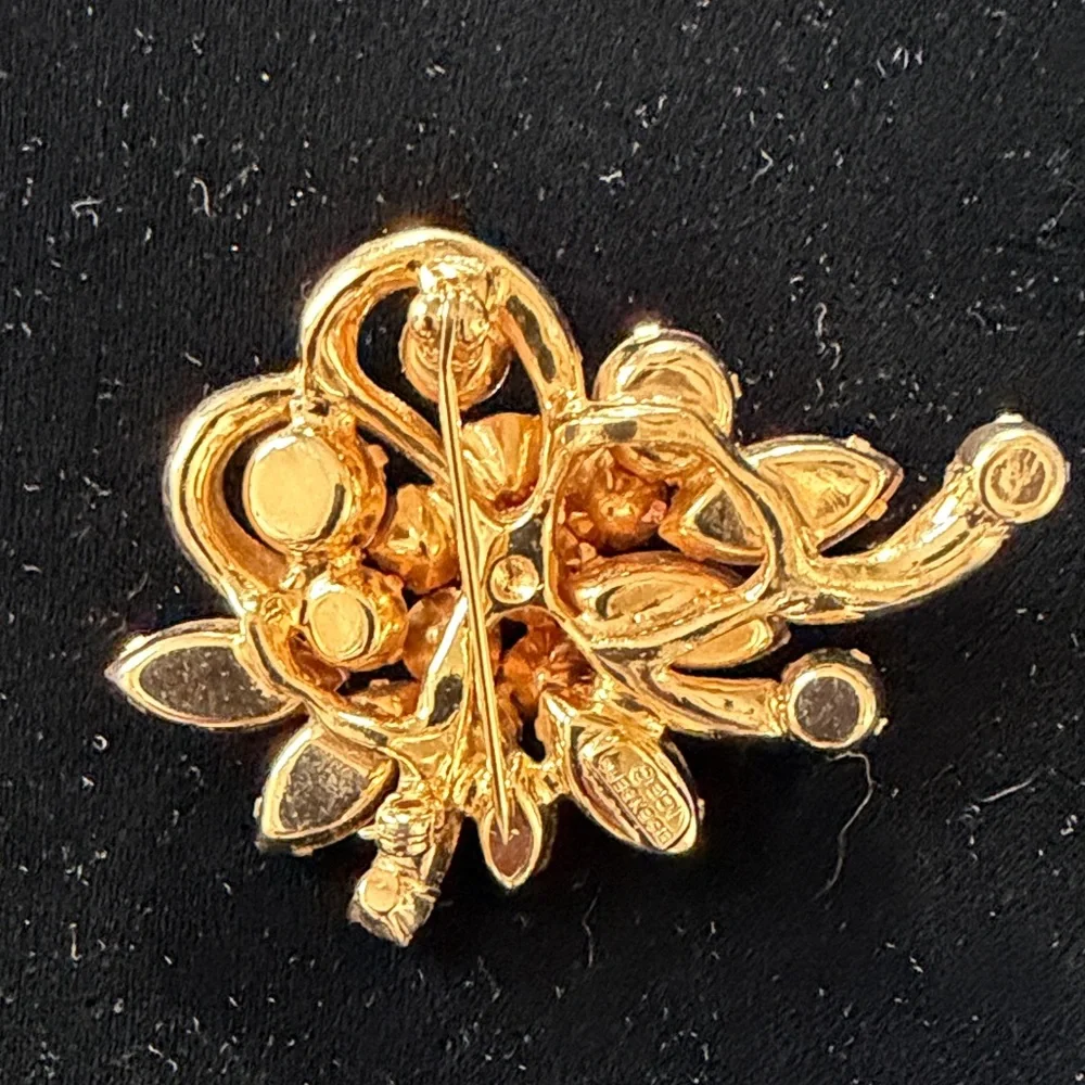 Signed Eisenberg Ice Pink Rhinestone Floral Swirl Brooch Vintage Glam